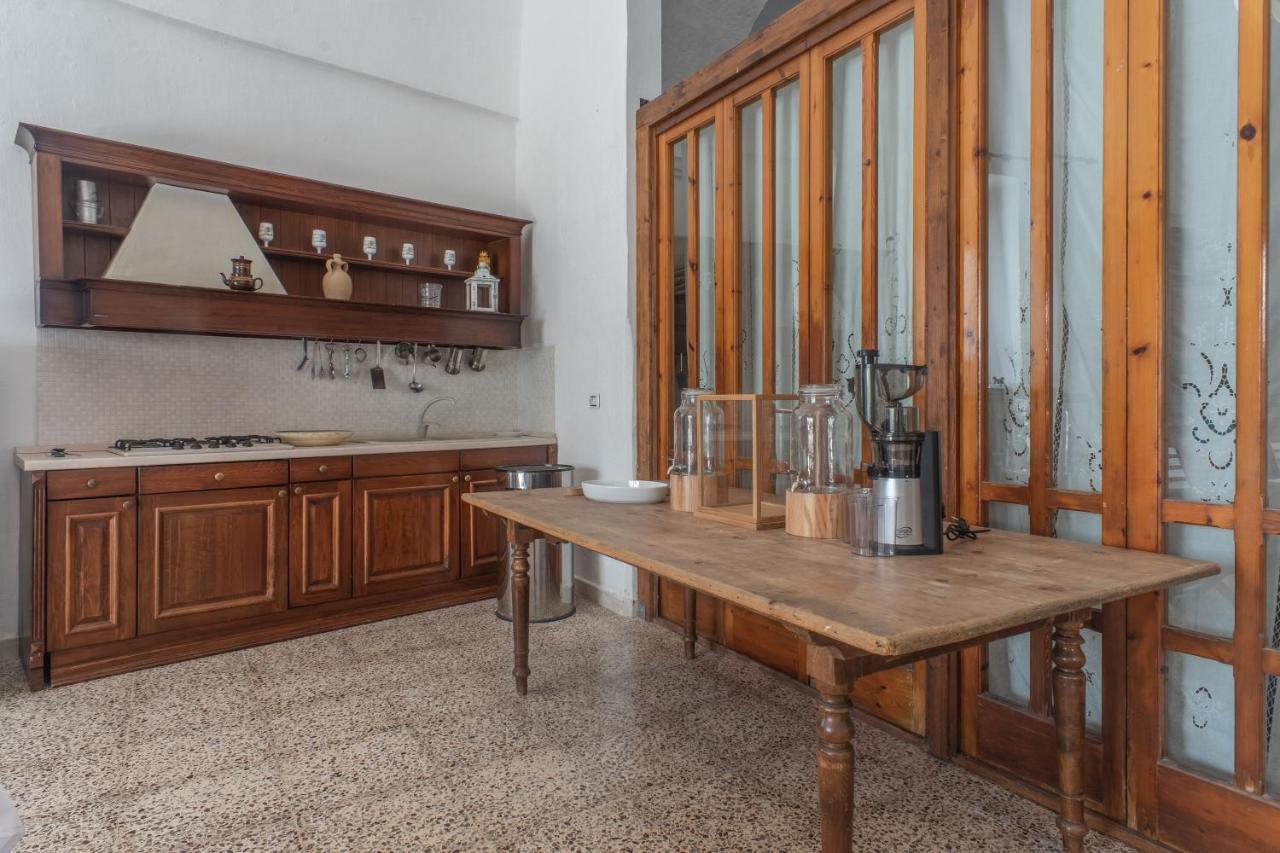 Palazzo Ashian Bed and Breakfast Acquarica del Capo Εξωτερικό φωτογραφία