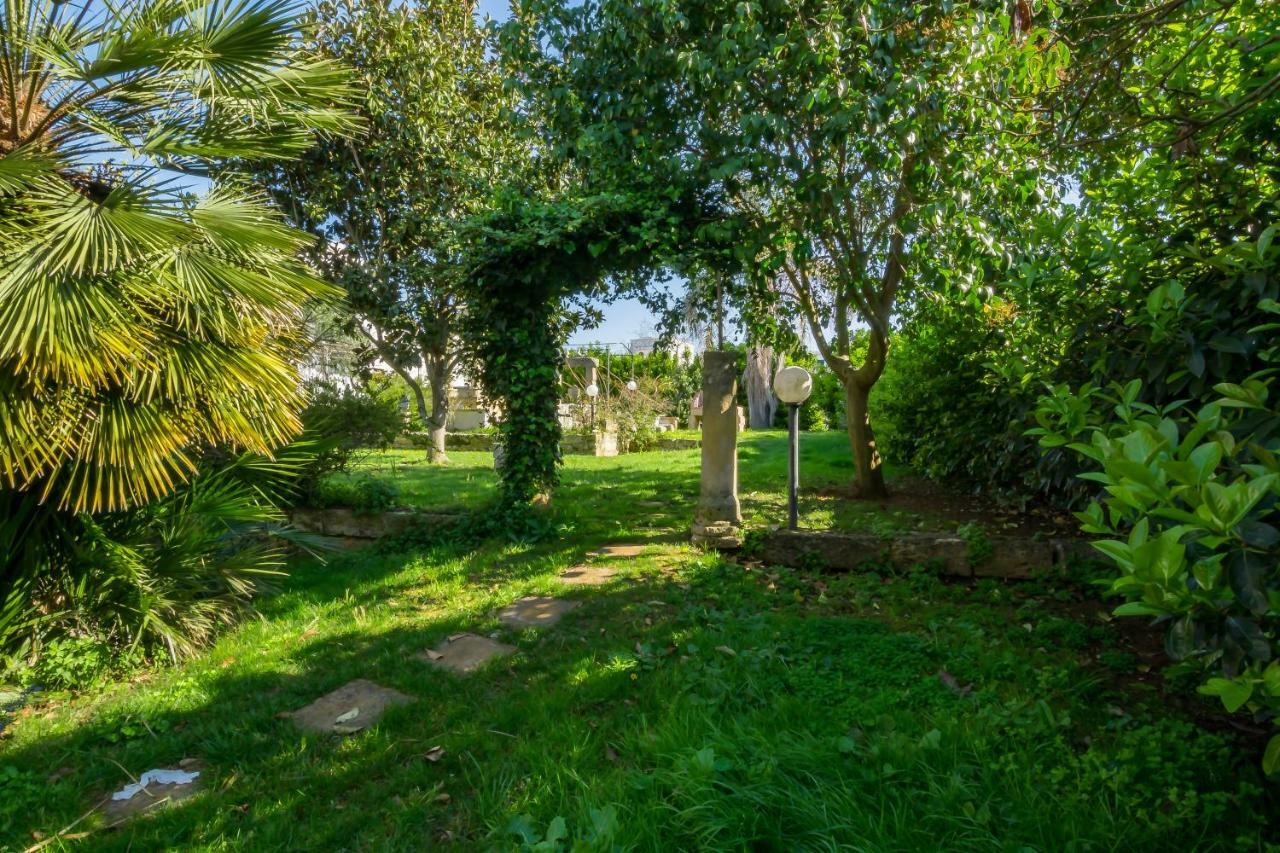Palazzo Ashian Bed and Breakfast Acquarica del Capo Εξωτερικό φωτογραφία