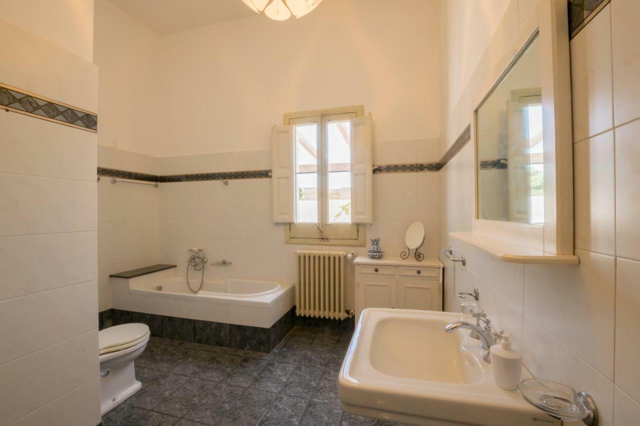 Palazzo Ashian Bed and Breakfast Acquarica del Capo Εξωτερικό φωτογραφία