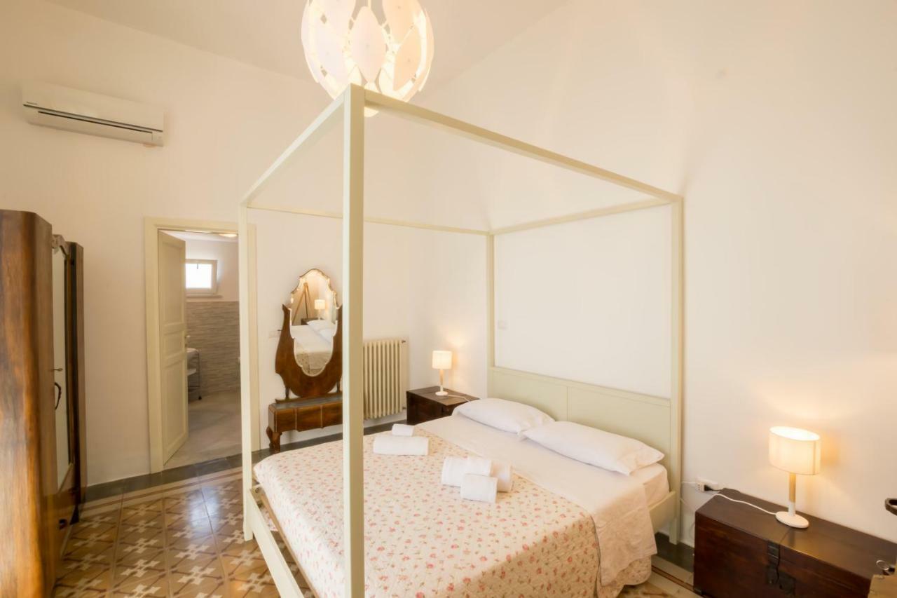 Palazzo Ashian Bed and Breakfast Acquarica del Capo Εξωτερικό φωτογραφία