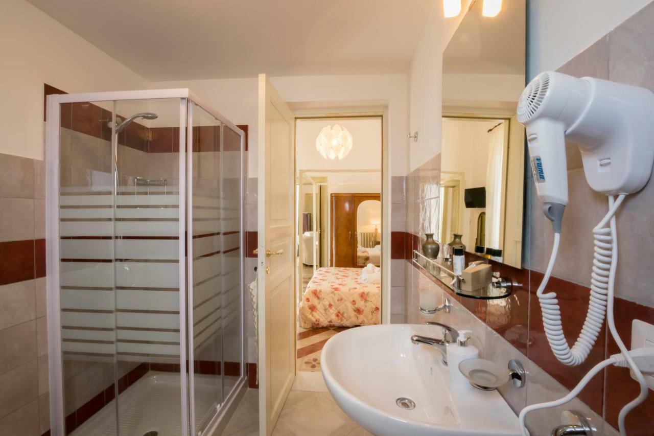 Palazzo Ashian Bed and Breakfast Acquarica del Capo Εξωτερικό φωτογραφία