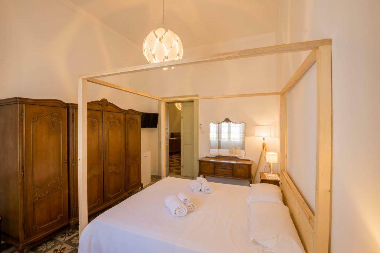 Palazzo Ashian Bed and Breakfast Acquarica del Capo Εξωτερικό φωτογραφία